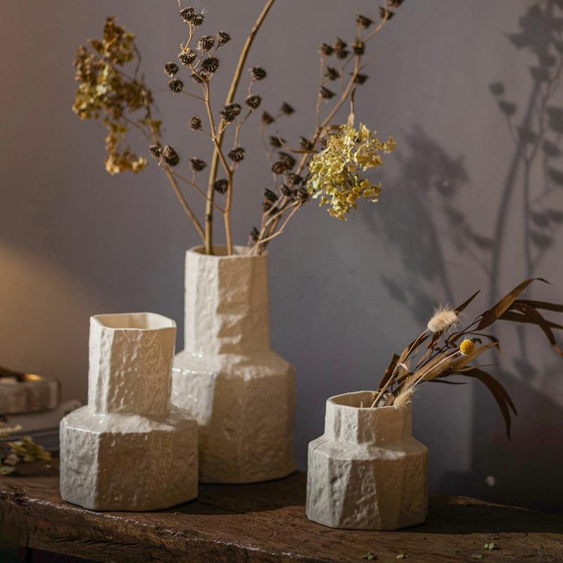 掬涵简约高端轻奢创意陶瓷花器样板房客厅卧室餐桌干花插花瓶摆件