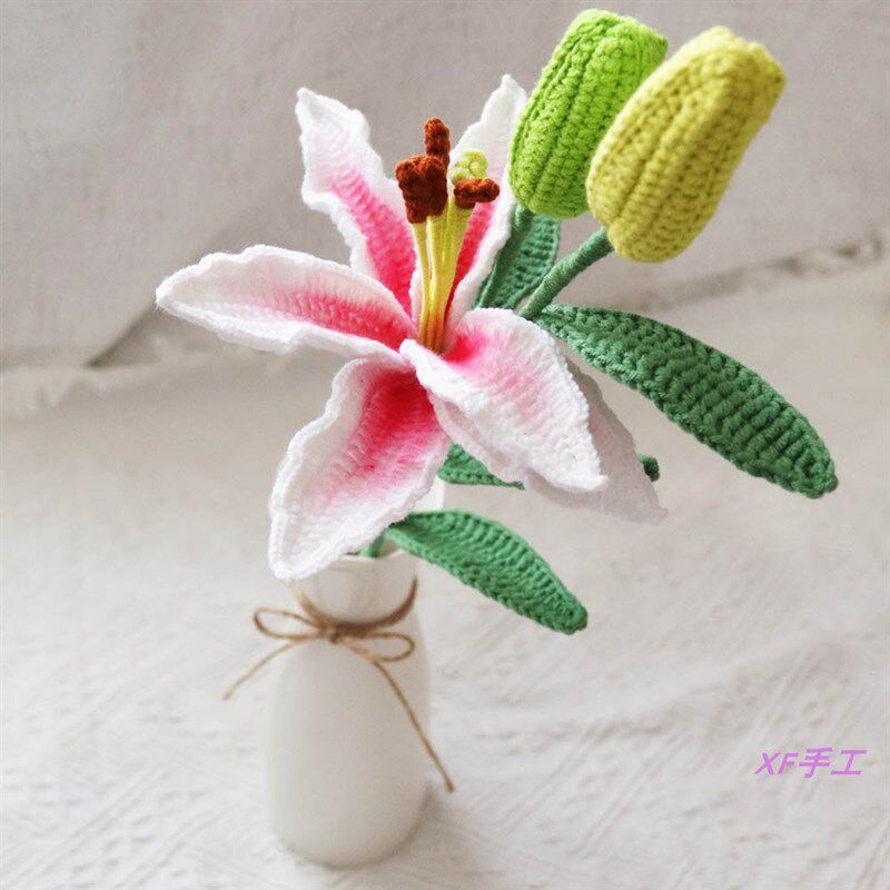 成品手工毛线钩织仿真百合花假花摆件插花桌面家居客厅装饰花束