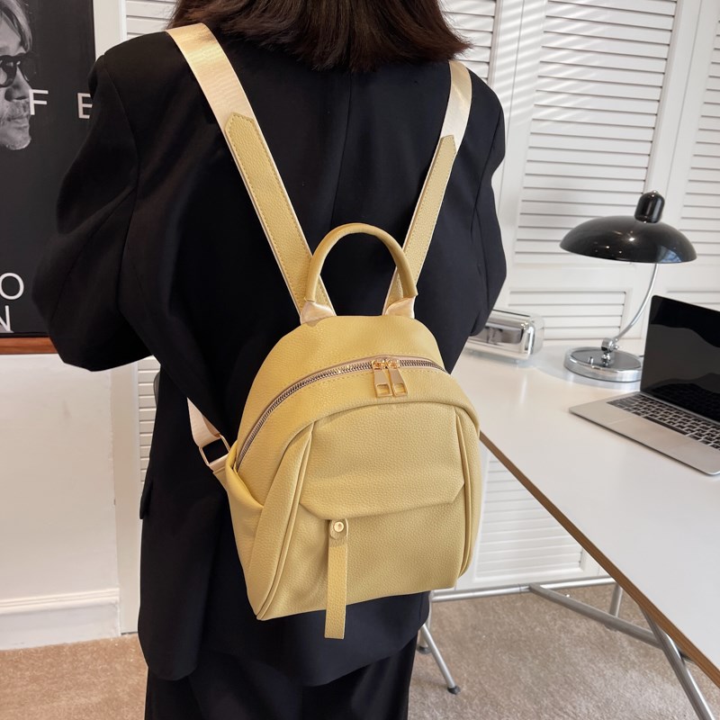 韩版迷你双肩揹包 皮质防水通勤包 2025新款女士揹包 百搭旅行轻