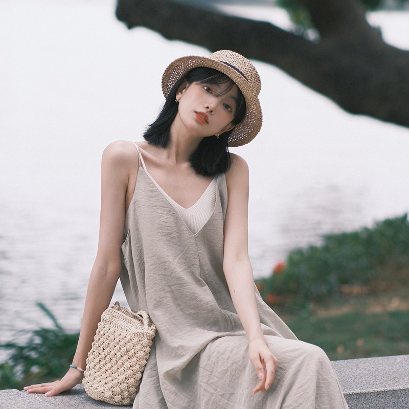 法式复古遮阳咸草镂空平顶草帽女夏季海边拍照度假出游旅行小礼帽
