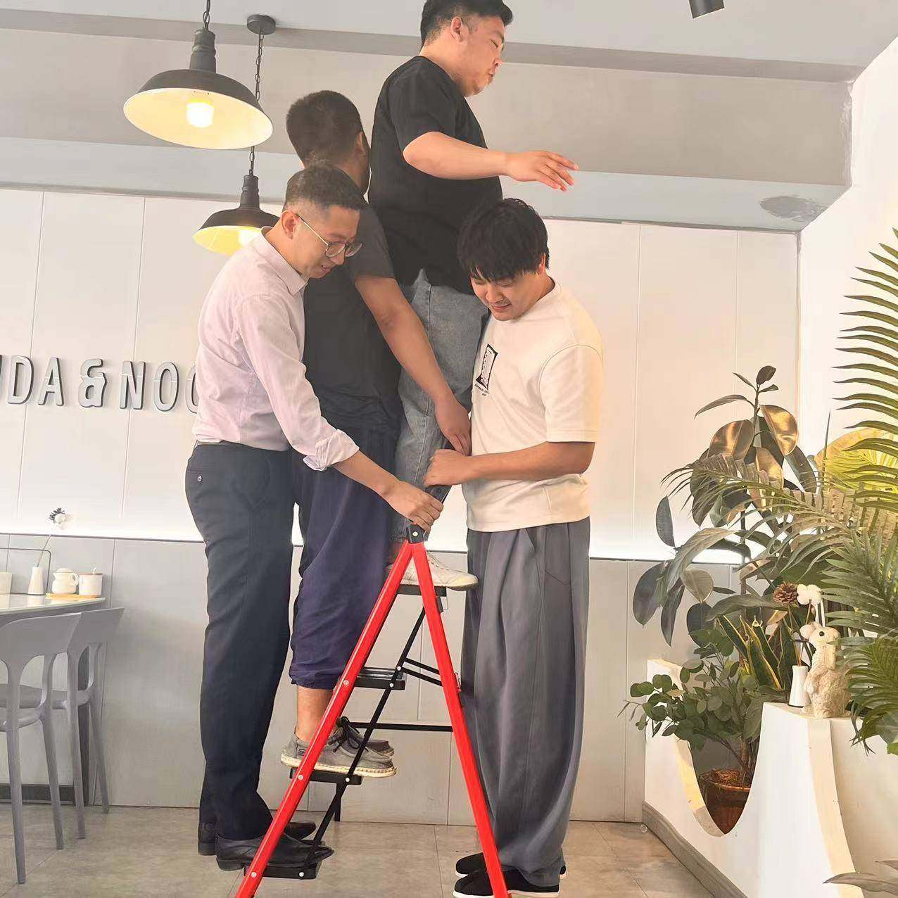 梯子家用折叠梯梯子家用室内人字工程携梯梯便多功能小楼叉伸缩扶