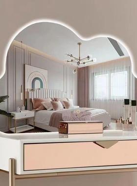 云朵l梳ed带灯镜子发智能化妆镜壁994挂墙式梳室妆台光妆镜卧异形