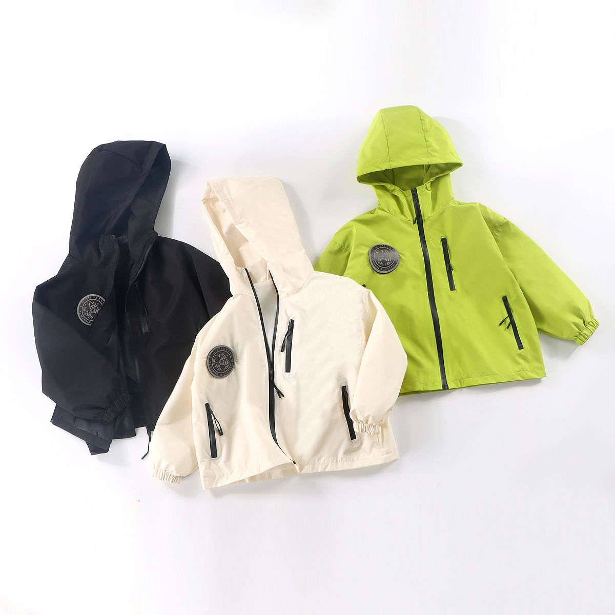 儿童冲锋衣春夏季新款中大童休闲百搭防风衣男童保暖连帽拉链外套