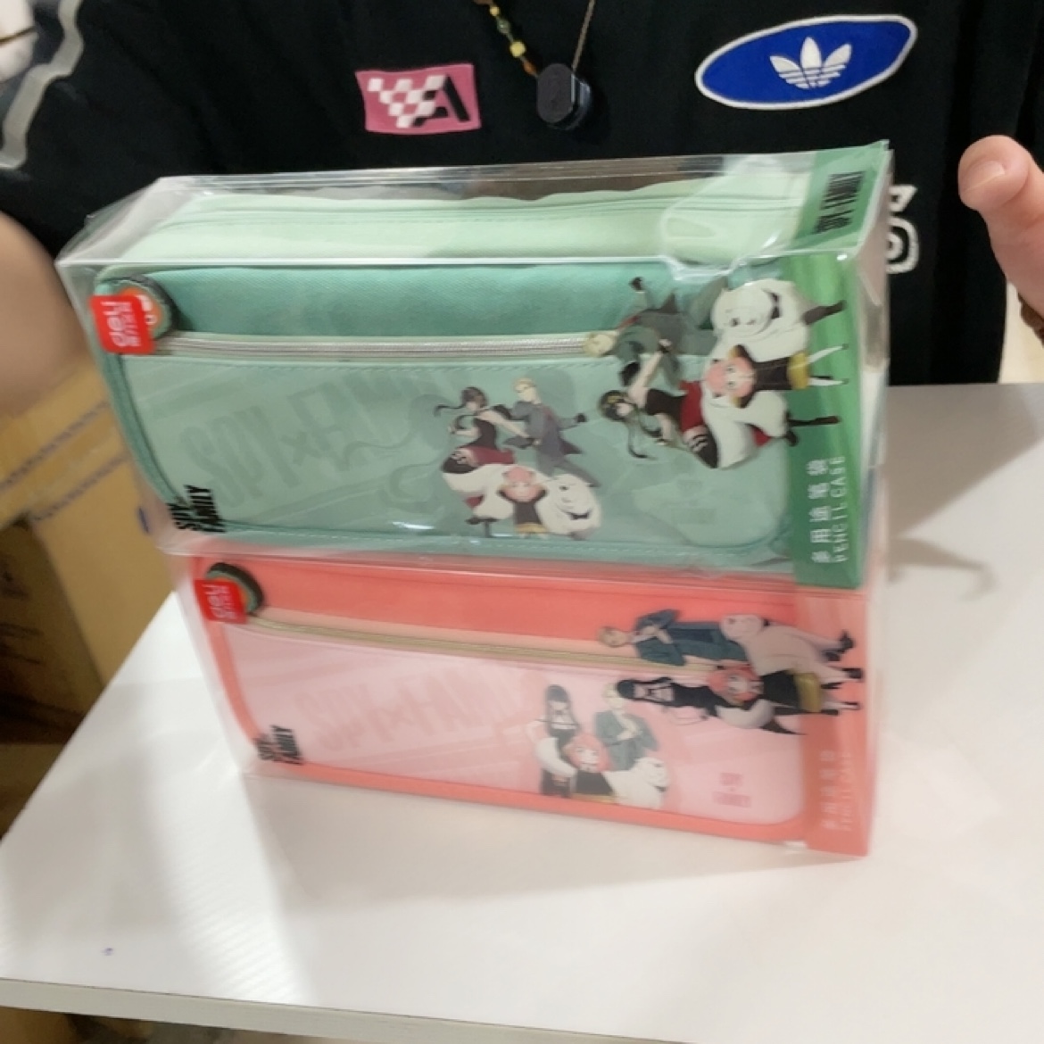 dl联名阿妮亚笔袋2个
