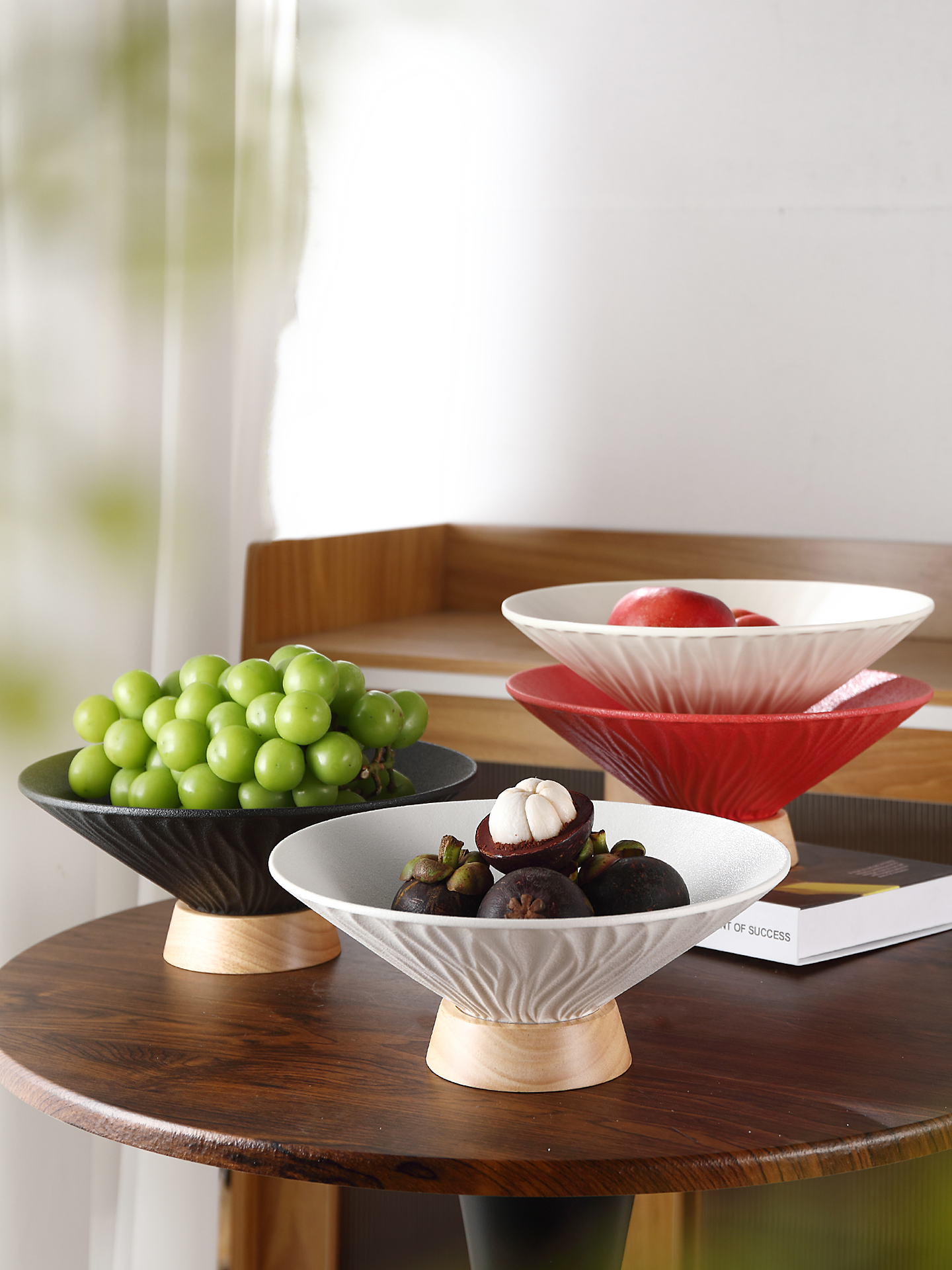 高端侘寂风餐具水果盘轻奢实木陶瓷家用糖果零食盘子茶几客厅商用