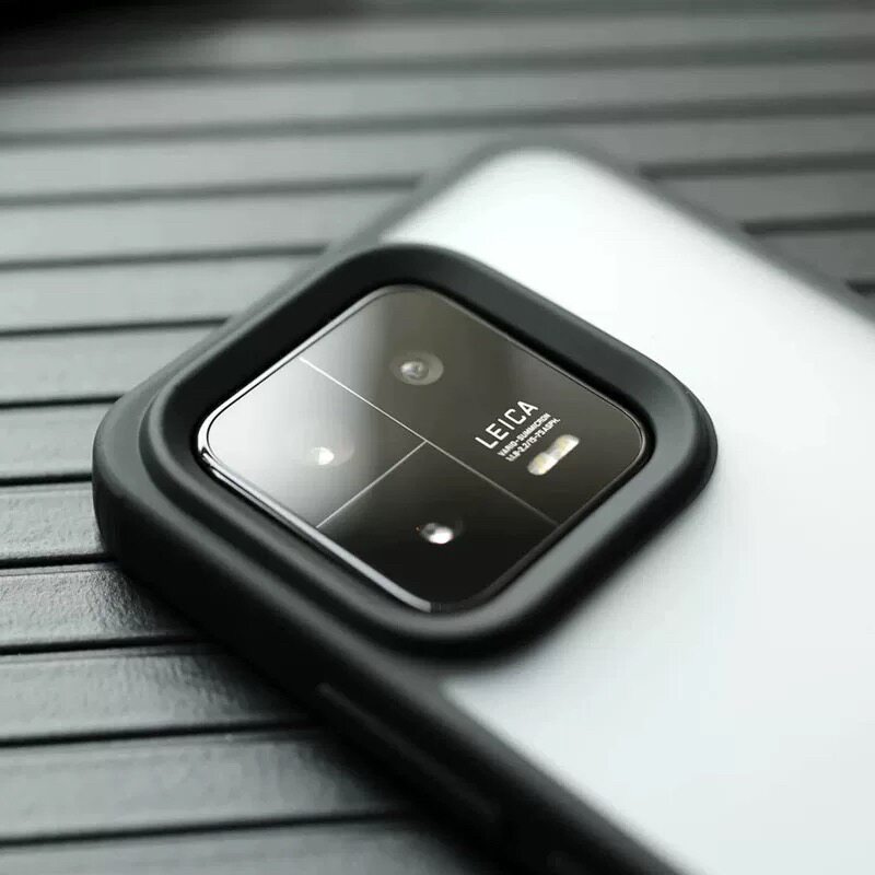 肤感磨砂半透明白色手机壳适用17小米15Ultra大孔防摔14pro亚克力13TPRO气囊红米K70E简约K60男女Note12Turbo