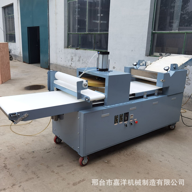 新型商用披萨饼机 全自动披萨饼胚成型机 多功能仿手工馕饼压饼机