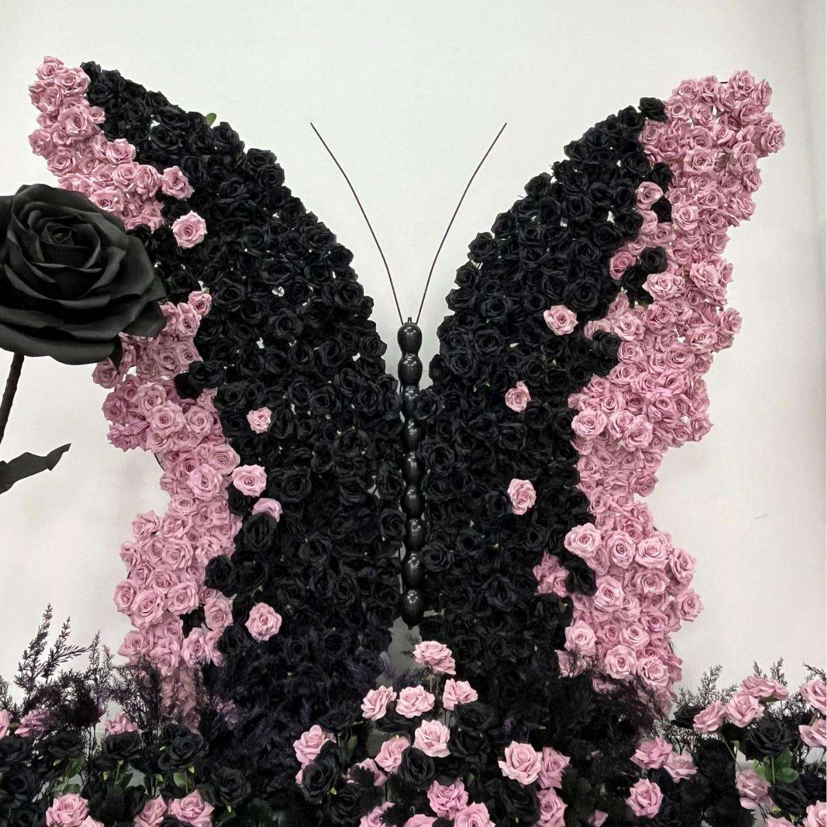 仿巨型蝴美陈装饰商场蝶景婚区庆网红打卡拍照大型XRL真橱窗摆件