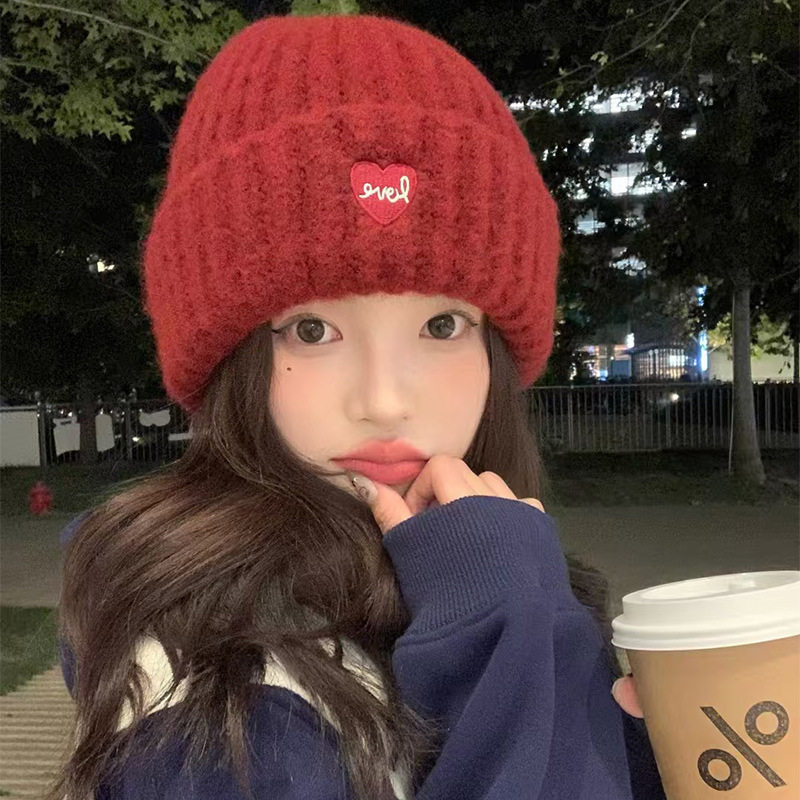 爱心刺绣毛线帽子女2026秋冬大头围针织帽大版型保暖显白护耳冷帽