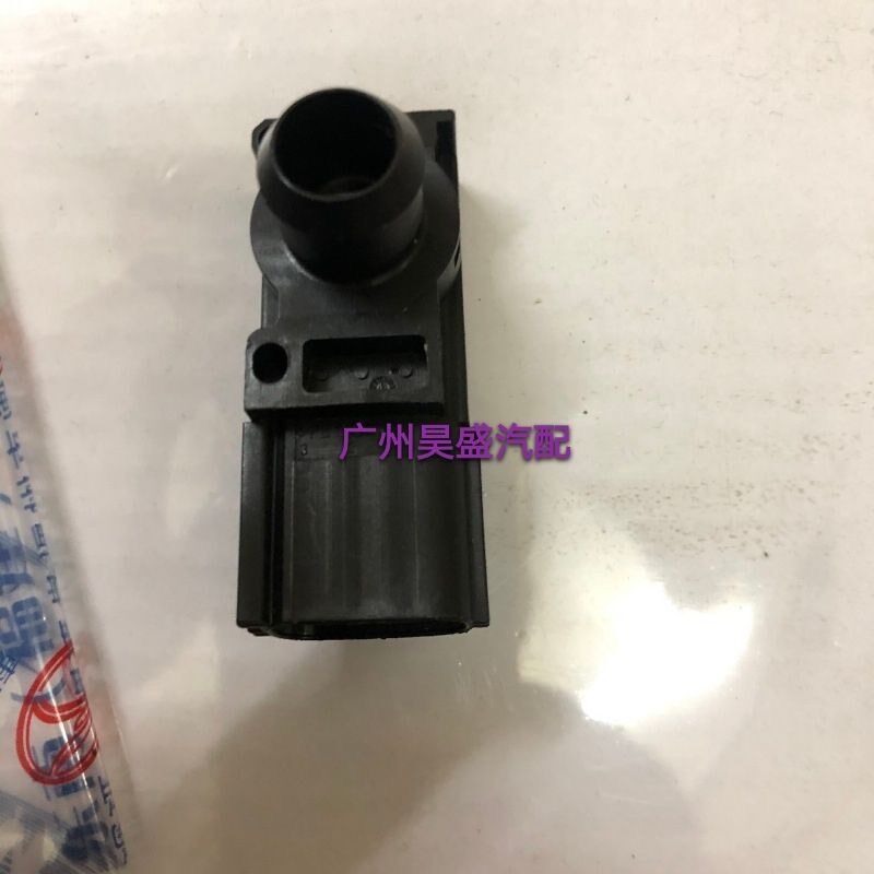 福建新龙马启腾M70新能源汽车配件真空泵压力传感器控制器开关
