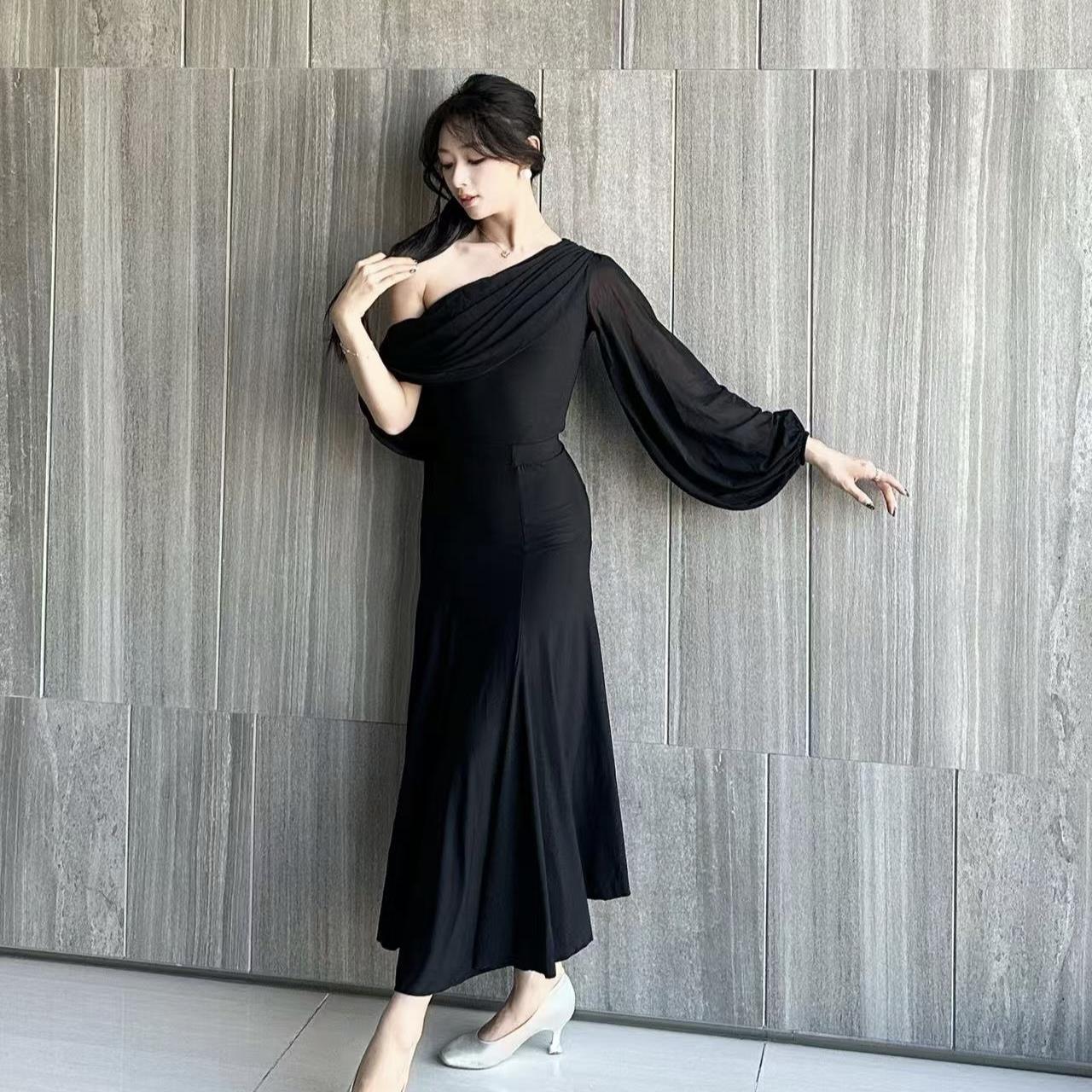 yixi舞服摩登舞服新款练功服演出班服粉斜肩灯笼袖上衣荷叶边半裙