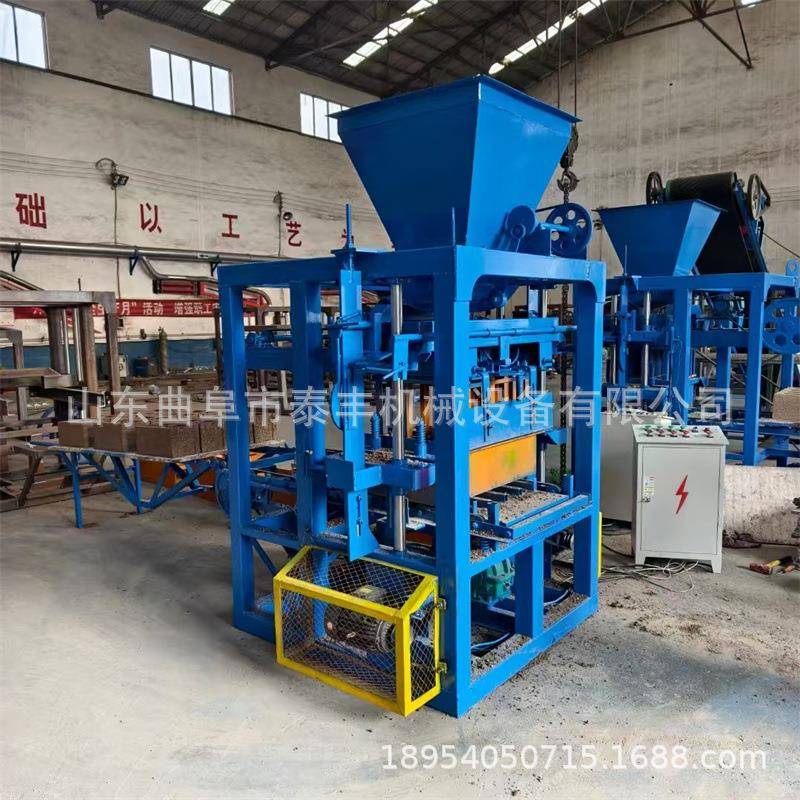 水泥砖机外贸标准半自动制砖机免烧砖机彩色路面砖机混凝土空心砖