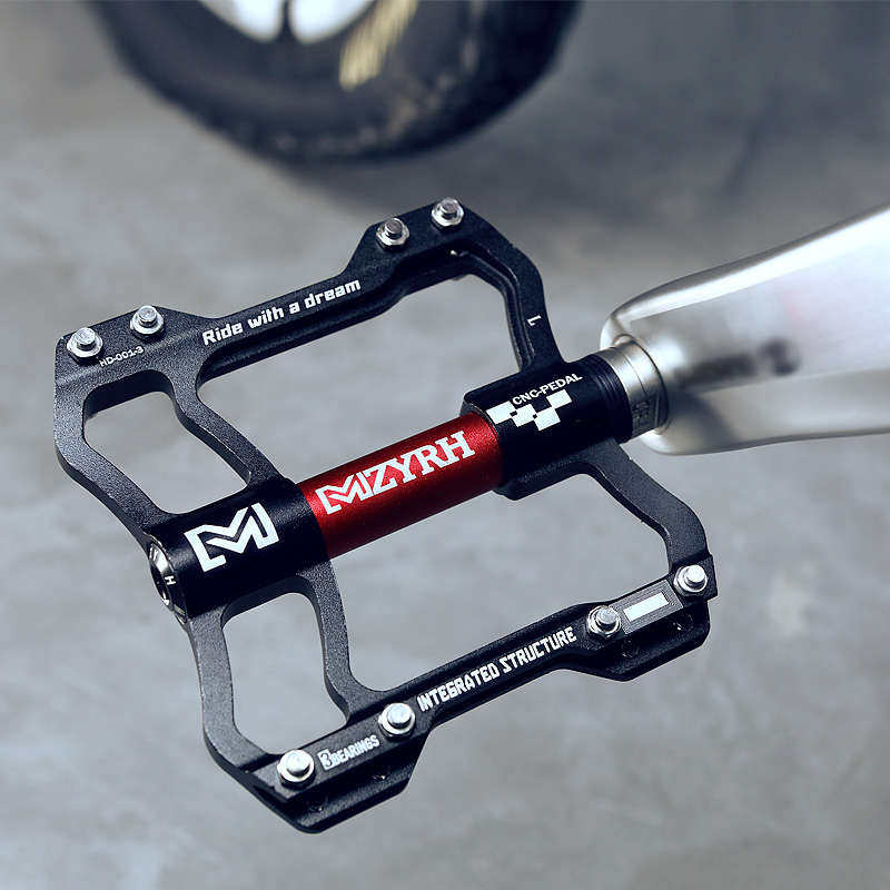 自行车脚踏板培林通用单车脚蹬子一对铝合金防滑山地车脚踏配件