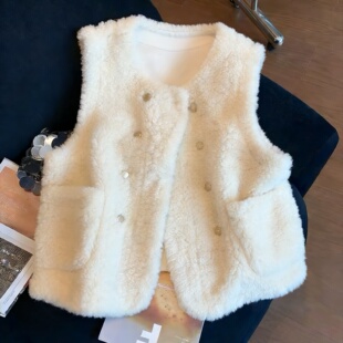 法式小香风白色金扣皮毛一体马甲外套秋冬韩系减龄奶呼呼百搭上衣