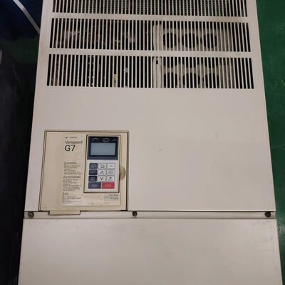 可维修安川G7变频器CIMR-G7A4090 三相90kw议价
