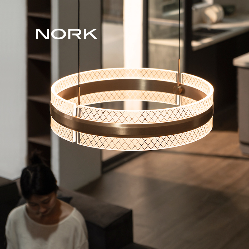 诺克言诗2025新款现代简约客厅灯
