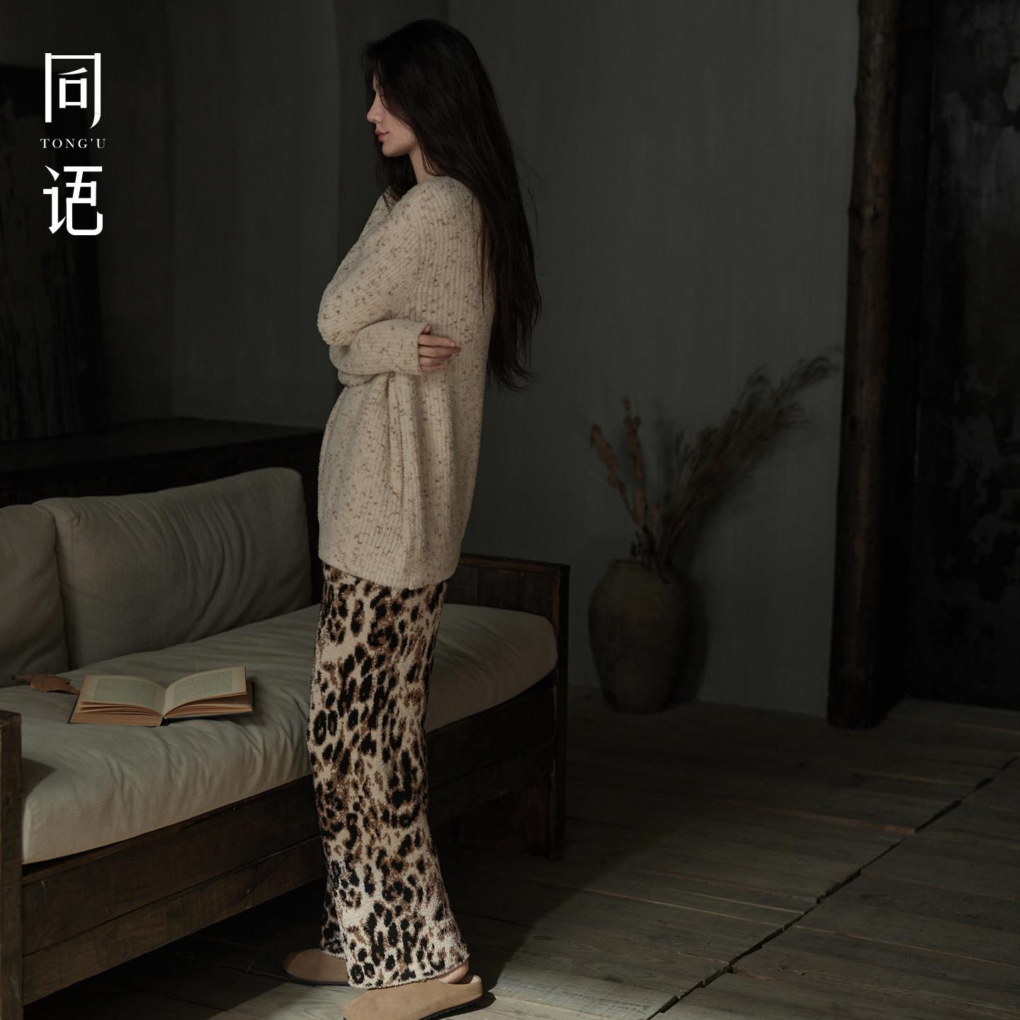 同语睡衣女2025新款秋冬半边绒加绒家居服豹纹长袖保暖珊瑚绒套装