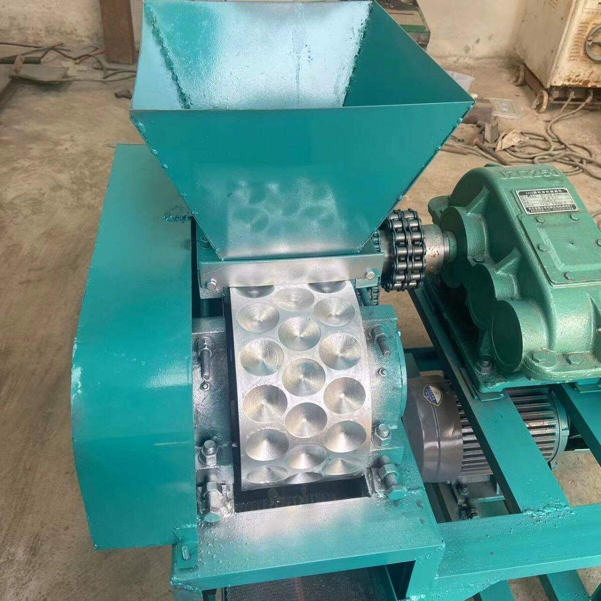 德国小型球机煤球压球压球机新型节能环保牛粪煤粉煤面碳粉皮带