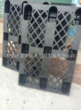 黑色仓储专用塑料垫板物流运输塑料地台板塑料栈板黑色出口垫板