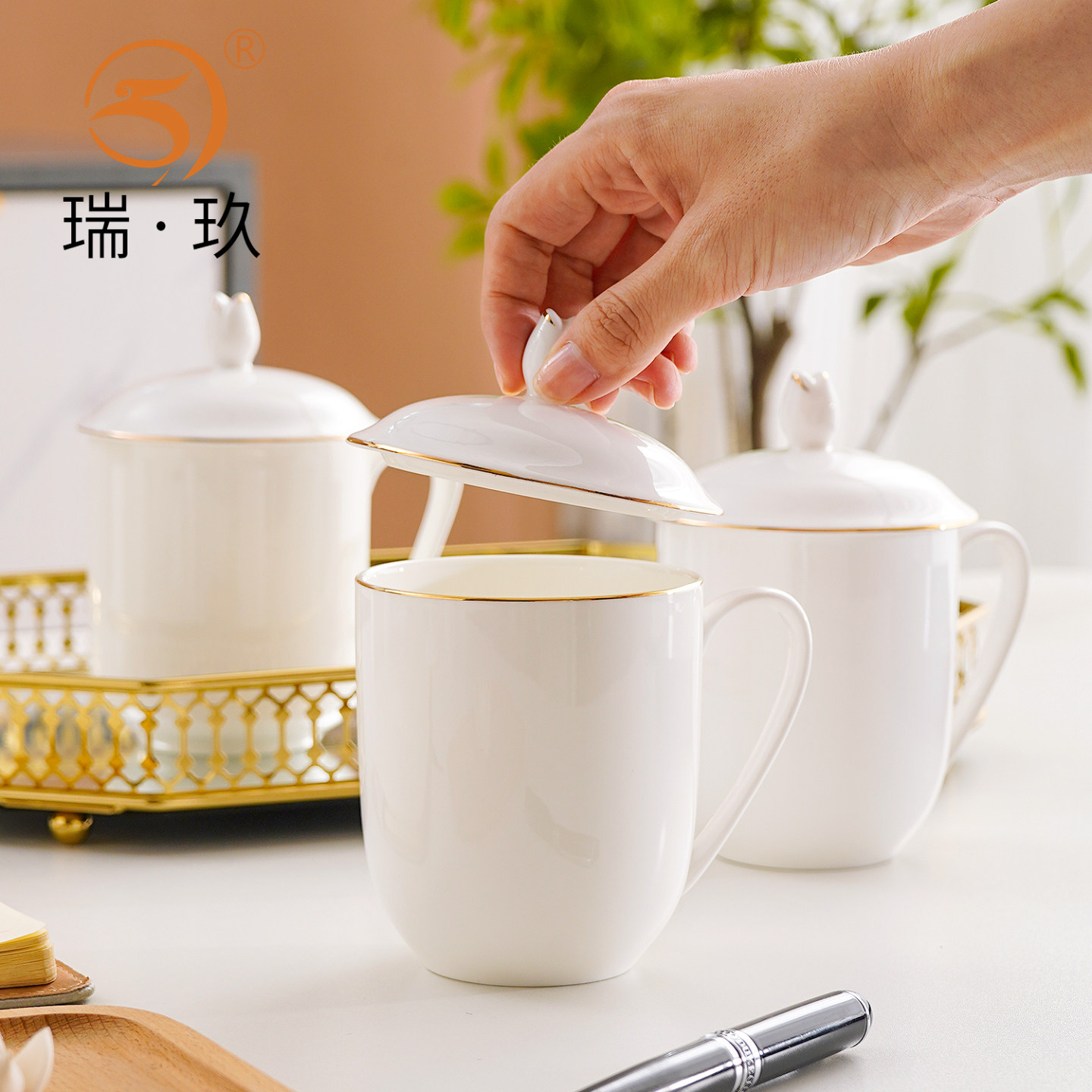 骨瓷描金带盖茶水杯可定制LOGO