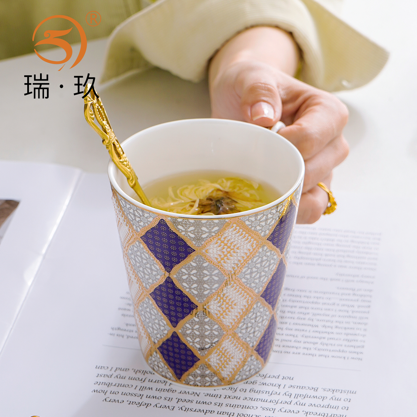 骨瓷轻奢家用描金现代风马克杯