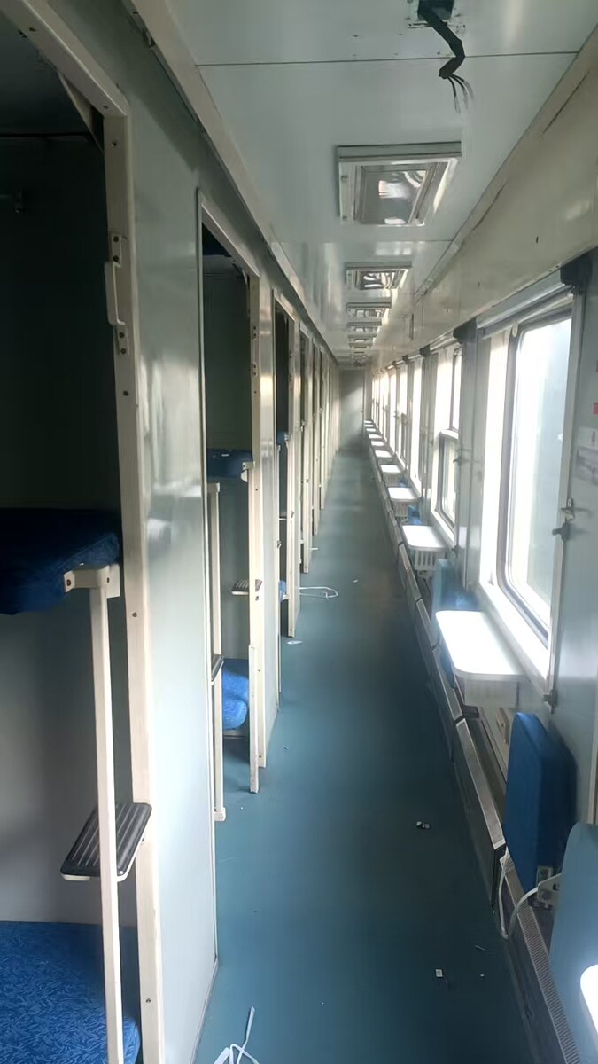 6月2日营口市标的28：报废火车客车体2辆（单层硬卧）网络拍卖公告