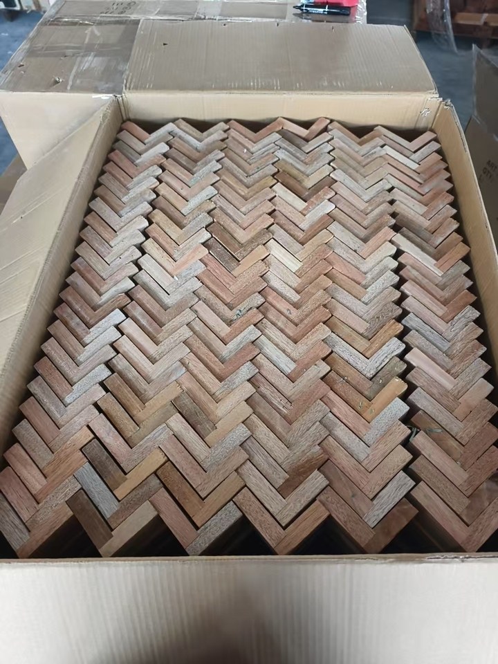 12月31日河源吉它成品及材料一批网络拍卖公告