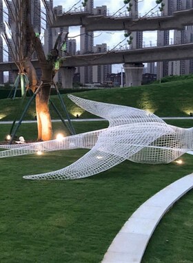 户外不锈钢铁艺镂空燕子雕塑商务中心体育馆抽象小鸟动物装饰摆件