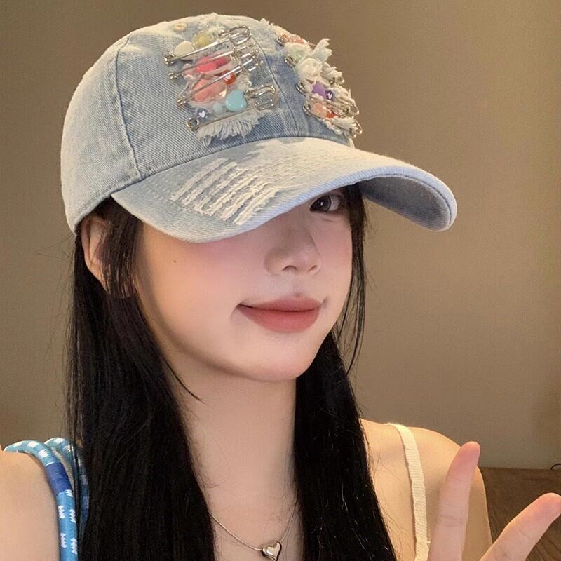 爱心别针牛仔棒球帽女破洞做旧显脸小鸭舌帽复古宽帽檐大头围帽子