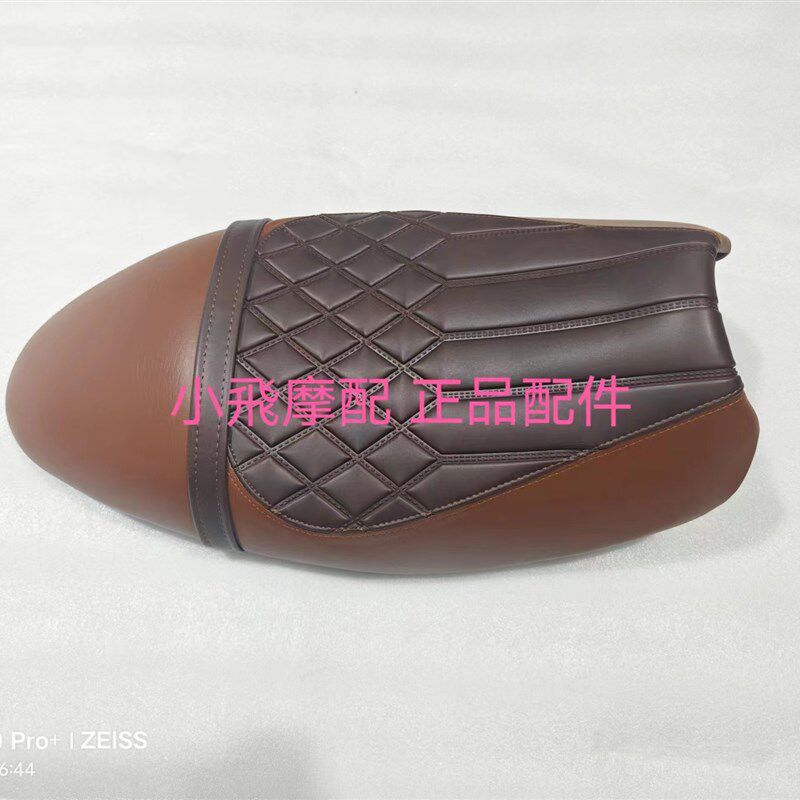 适用QJ闪300S坐垫座垫钱江闪QJ300-12坐垫座包座椅双人座垫