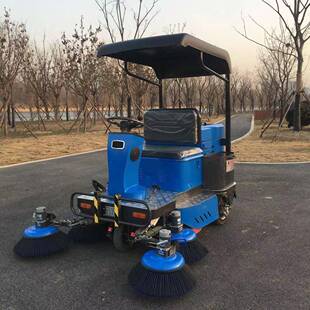 电动扫地街道物业小区洗扫车电动雾炮扫路车封闭驾驶扫