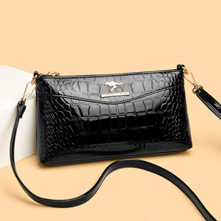 新款 女包2025女斜挎包漆皮鳄鱼纹中年妈妈包简约气质单肩小包通