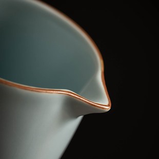 天青汝窑公道杯陶瓷泡茶杯家用公杯分茶杯倒茶器高端茶海茶具配件