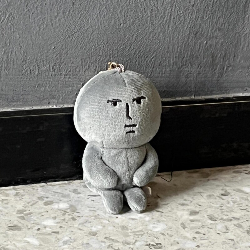 灰色粉红兔子周边玩偶包挂件卡通毛绒变装搞怪钥匙扣沙雕挂饰礼物