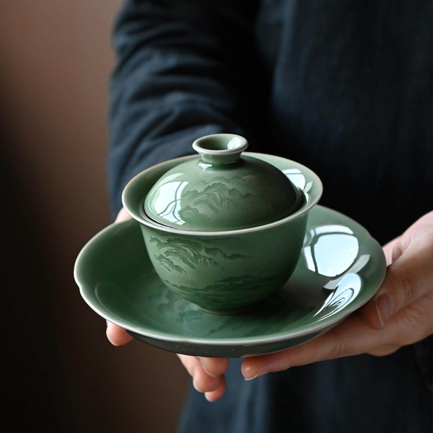 越窑青瓷影雕三才盖碗不烫手泡茶碗中式功夫茶具轻奢高端单个茶碗