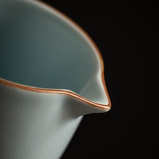 天青汝窑公道杯陶瓷泡茶杯家用公杯分茶杯倒茶器高端茶海茶具配件