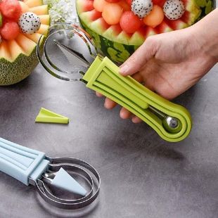 极速4 In 1 Watermelon Cutter Vegetables CNutter Scoop Fruit