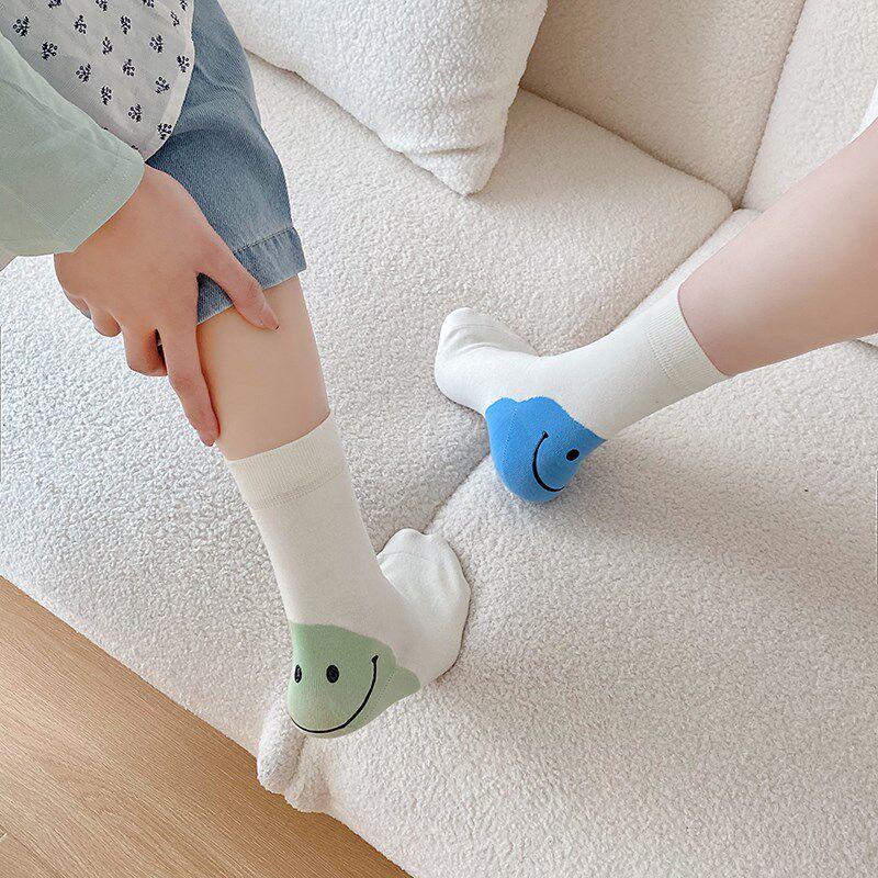 新品后跟大笑脸烫印袜子女中筒袜ins潮春秋纯棉日U系运动白色夏季