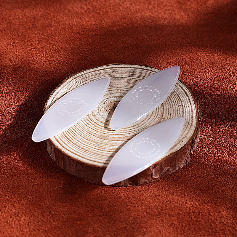 专业演奏月琴中阮拨片柳t琴大阮小阮通用尼龙弹片软硬适中防滑耐