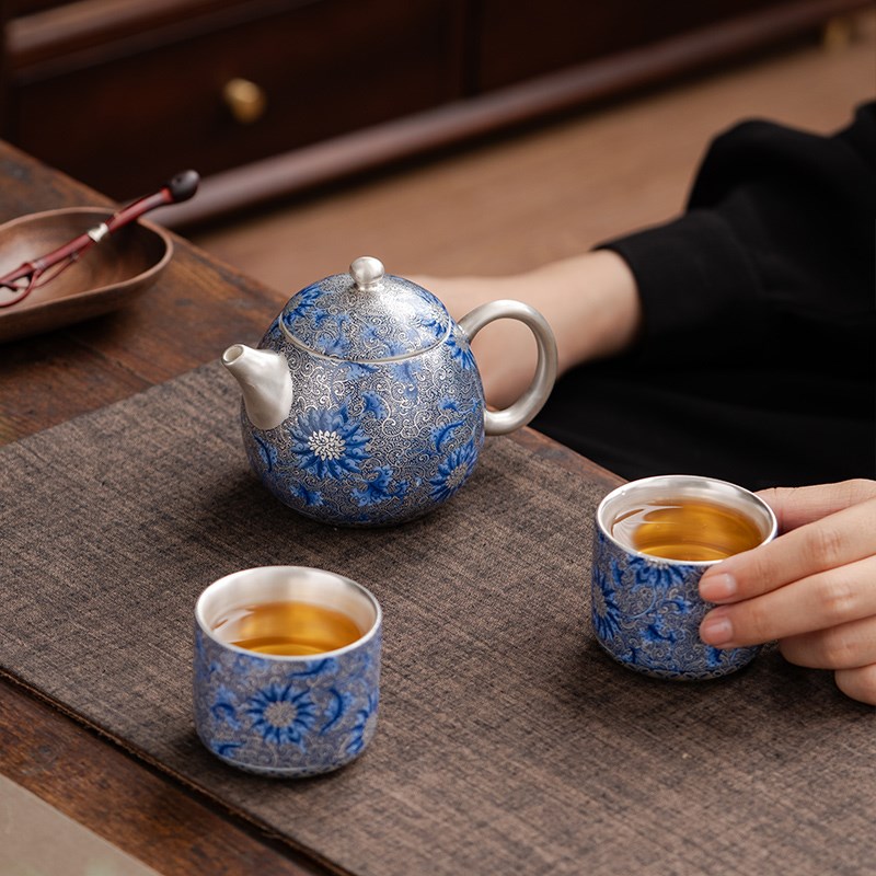 鎏银缠枝莲龙蛋壶套组一壶两杯陶瓷干泡组功夫茶具瓷包银茶壶礼盒