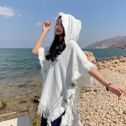 新款纯色民族风斗篷披肩针织春秋流苏云南桂林旅游度假风开衫披风