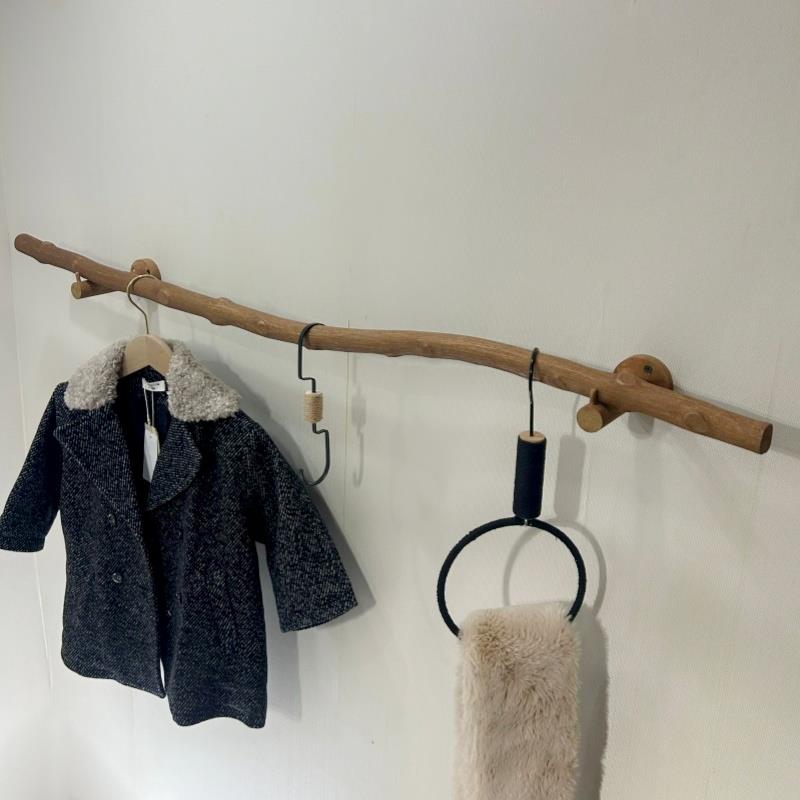 服装店展示架上墙壁挂衣架复古挂衣杆橱窗装饰侧挂墙边墙吊装饰杆