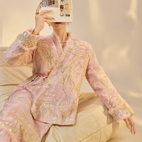 水貂毛镶边珠绣羽绒服半裙套装女