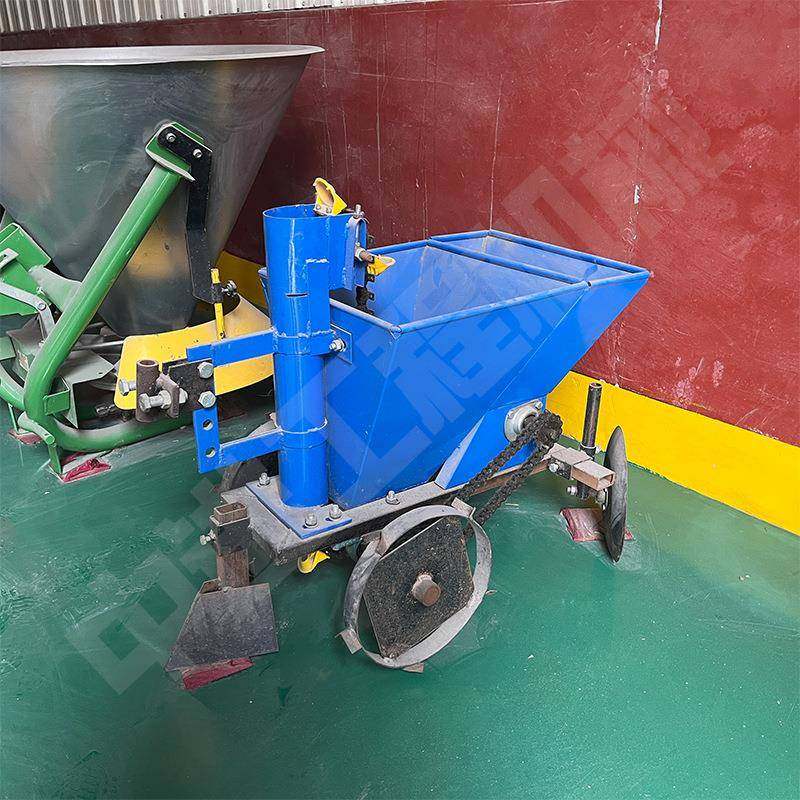 农用后撒肥MLC机 四大车三点悬挂轮化肥置抛洒机 型籽粒撒播机