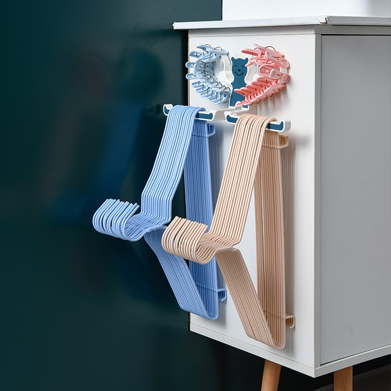 衣架收纳神器家用多功能阳台免打A孔无痕粘贴固定晾衣架壁挂整理