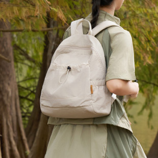女士轻便户外旅行大容量尼龙骑行运动背包 莱夫原野双肩包2025新款