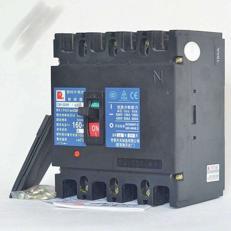 常熟断路器CM3-630L/M/H3300 3P塑壳断路器400A 500A 630A
