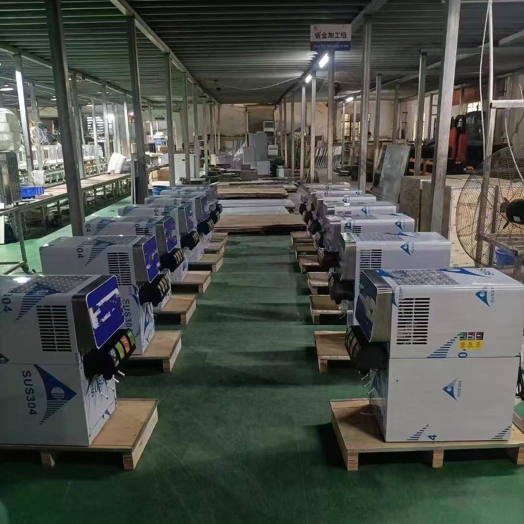201不锈钢可乐饮料机商用可口可乐机橙汁雪碧碳酸饮料机冷饮现调