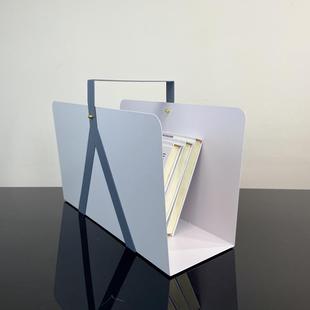 简约现代黑白色金属创意书架样板间桌面铁艺书报杂志架装 饰摆件