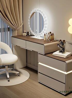 新款实型木踢脚梳妆卧台现代简约FM7M8S69奶油风小户化妆桌线室床